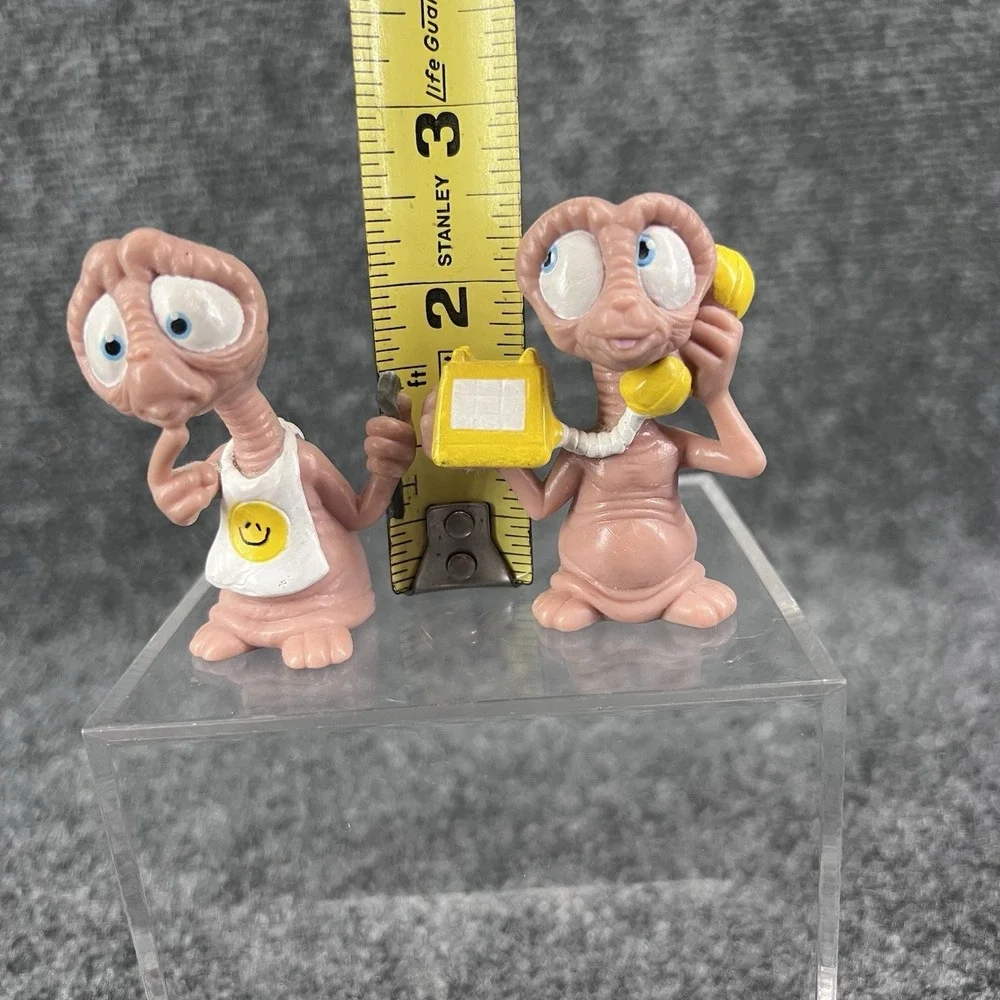 Lot Of 2 ET Extra Terrestrial PVC Toy Figurine 1988 Applause Bib & On Phone